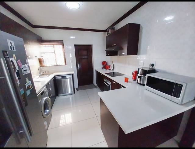 2 BEDROOM APARTMENT FOR SALE IN SUMMERSET
